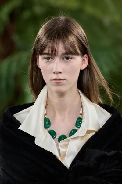 Look 120